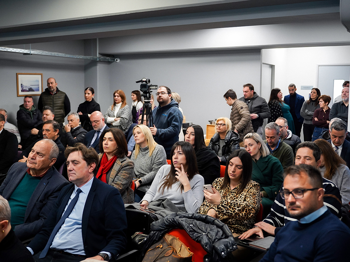 13-feb-parousiasi-tis-Ekthesis-tou-IOVE-18.jpg