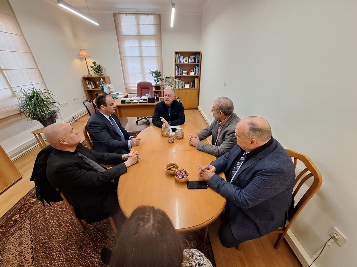 Synergasia-Perifereias-Peloponnisou-kai-Institoutou-Ekpaideftikis-Politikis-3.jpg