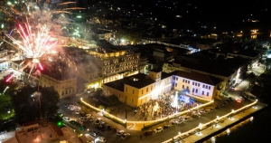 Άναψαν τα Χριστουγεννιάτικα δέντρα στον Δήμο Ανατολικής Μάνης μεταφέροντας μήνυμα αγάπης, ελπίδας και αισιοδοξίας!