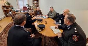 Συνάντηση συντονισμού και ενημέρωσης στην έδρα της Περιφέρειας Πελοποννήσου με τον Υποστράτηγο Συντονιστή Επιχειρήσεων Πυροσβεστικού Σώματος