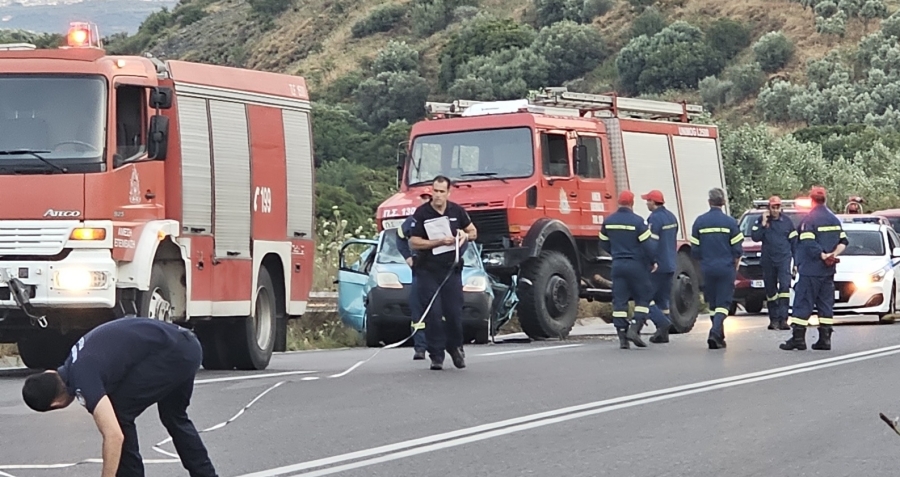 Λακωνία: Δύο νεκροί σε σφοδρό τροχαίο με πυροσβεστικό όχημα – Σύλληψη 21χρονης για ναρκωτικά