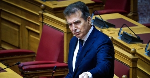 Μ. Χρυσοχοΐδης: «Οι “γνωστοί-άγνωστοι”, είναι πολύ γνωστοί. Και εγώ θα σας τους καταδείξω, σε λίγο»