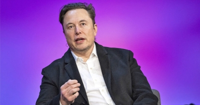 O Elon Musk σπάει κάθε ρεκόρ με περιουσία 500 δισεκατομμυρίων