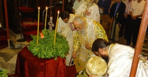 Η Ύψωση του Τιμίου και Ζωοποιού Σταυρού στον Μητροπολιτικό Ναό Ευαγγελιστρίας