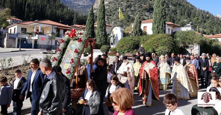 Ο Μυστράς τίμησε με εκκλησιαστική μεγαλοπρέπεια τον Πολιούχο του Άγιο Σπυρίδωνα