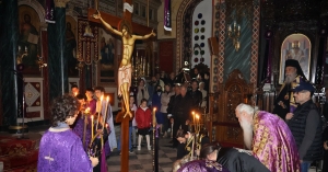 Η ακολουθία των Αχράντων Παθών στον Μητροπολιτικό Ναό Ευαγγελιστρίας Σπάρτης