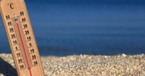 Καιρός: Ανησυχία με τις εκτιμήσεις των προγνωστικών μοντέλων για το φετινό καλοκαίρι - Τι δείχνουν