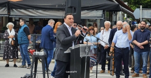 Στα αποκαλυπτήρια της προτομής του ήρωα ιατρού Χρήστου Καρβούνη παρέστη ο Θ. Βερούτης