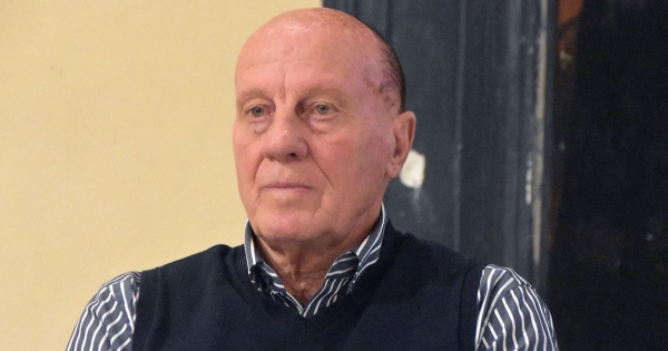 Πέθανε ο Μίμης Δομάζος