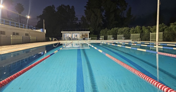 Διαθέσιμη και το βράδυ στους πολίτες η πισίνα του Ματάλειου Δημοτικού Κολυμβητηρίου