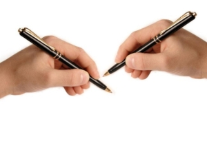 Δεξιόχειρας ή αριστερόχειρας; Η απάντηση που ανατρέπει όσα ξέραμε για τη δημιουργικότητα