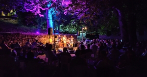 Μεγάλη επιτυχία σημείωσε η μουσική βραδιά &quot;Jazz στο Βουνό – Μουσικές Κάτω από τα Πλατάνια&quot; στον Μπαρσινίκο