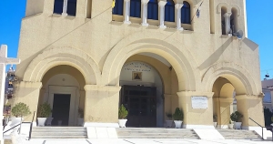 Ι.Ν. Οσίου Νίκωνος Σπάρτης: Πανηγυρικός αρχιερατικός εσπερινός προς τιμήν των Τριών Ιεραρχών