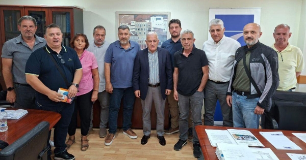 Συνάντηση της ΚΕΔΕ με την ΠΟΕ-ΟΤΑ: Στο επίκεντρο οι προκλήσεις και οι ανάγκες της Τοπικής Αυτοδιοίκησης