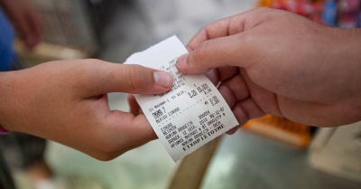 Ανάσα για μικρομεσαίες επιχειρήσεις: Ποιες απαλλάσσονται αναδρομικά από τον ΦΠΑ