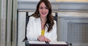 Δ. Μιχαηλίδου: Το κράτος με τους δήμους θα δημιουργήσει 1.000 νέες κατοικίες