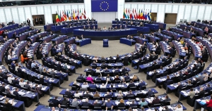 Η ΕΕ στέλνει - εν μέσω διαπραγματεύσεων- στρατιωτική βοήθεια 6.000.000.000 ευρώ στην Ουκρανία