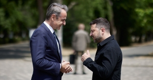 Τηλεφωνική επικοινωνία Μητσοτάκη - Ζελένσκι: Στο τραπέζι αεράμυνα και ανάκαμψη της Ουκρανίας