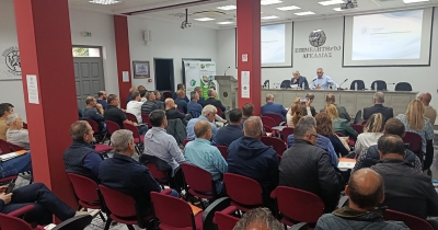 Αρκαδία: Στο τραπέζι τα προβλήματα των επιχειρήσεων σε συνάντηση με τον Δημήτρη Πτωχό