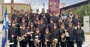 Η Φιλαρμονική Κροκεών και η νέα στολή στην παρέλαση της 25ης Μαρτίου