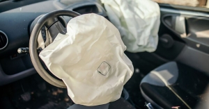 Το σκάνδαλο με τους αερόσακους έφτασε στην Ευρώπη - Ποια αυτοκίνητα δεν πρέπει να κυκλοφορούν