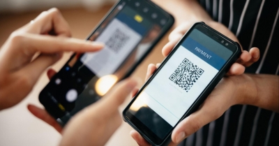 Το IRIS επεκτείνεται: Πληρωμές σε βενζινάδικα και ταξί – Αυξάνονται τα όρια από τον Ιανουάριο