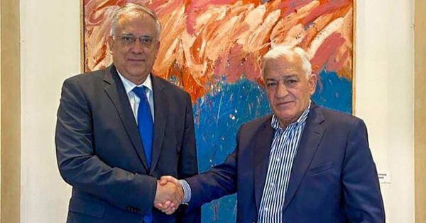 Συνάντηση Θεοδωρικάκου με τον πρόεδρο της ΚΕΔΕ: Η πρόταση για τις λαϊκές αγορές