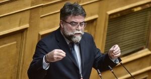 Οικονόμου: Όριο τα 30 χλμ εντός πόλης, κακούργημα η εγκατάλειψη θύματος - Όλες οι αλλαγές του ΚΟΚ