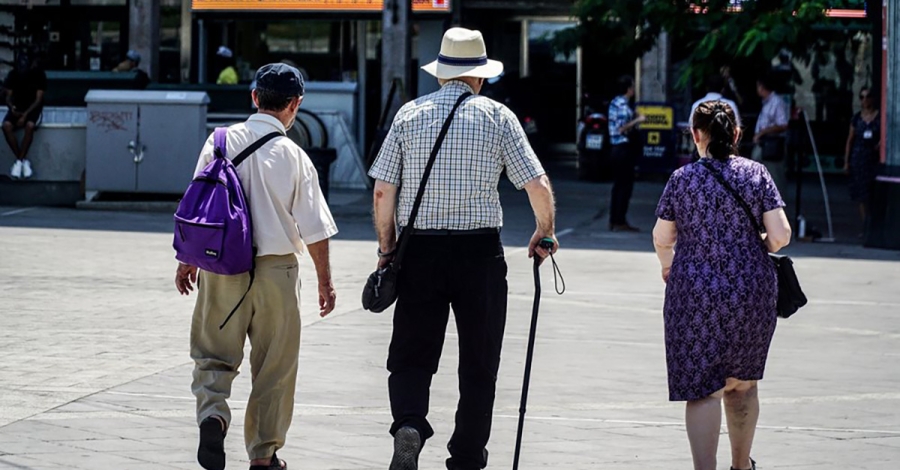 Νέο καμπανάκι για το δημογραφικό - Στο 1 προς 3 ο δείκτης νέων προς ηλικιωμένους