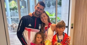 Στην Ελλάδα ο Τζόκοβιτς με τη σύζυγο και τα παιδιά του