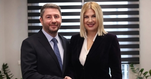 Την προσχώρηση της Ράνιας Θρασκιά στο ΠΑΣΟΚ δήλωσε στον Πρόεδρο της Βουλής ο Νίκος Ανδρουλάκης
