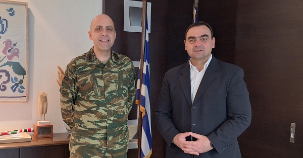 Εθιμοτυπική επίσκεψη στον Αντιπεριφερειάρχη Λακωνίας του νέου Ανώτερου Διοικητή Φρουράς Λακωνίας, Ταξίαρχου Γεωργίου Ζορμπά