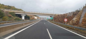 Απαγόρευση κυκλοφορίας φορτηγών άνω των 3,5 τόνων | Αυξημένα μέτρα τροχαίας σε όλη την επικράτεια