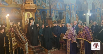 Παρουσία των Αναγνωστών της περιοχής η Προηγιασμένη Θ. Λειτουργία στη Μεταμόρφωση Μολάων