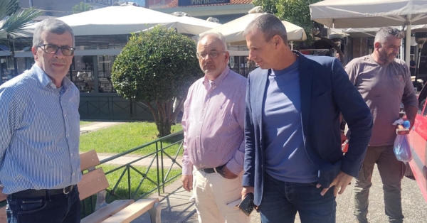 Επιπλέον παγκάκια και συντήρηση της κεντρικής πλατείας της Σπάρτης