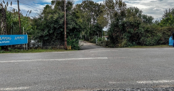 Διπλή δολοφονία στη Φοινικούντα: Συνελήφθη νεαρός που προσήλθε αυτοβούλως στη ΓΑΔΑ