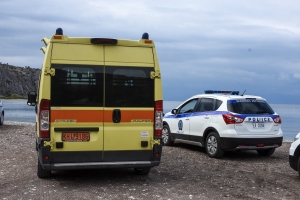 74χρονος ημεδαπός ανασύρθηκε χωρίς τις αισθήσεις του από την θαλάσσια περιοχή Στούπας
