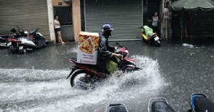 Υπουργείο Εργασίας: Σύσταση για λήψη μέτρων προστασίας των εργαζομένων λόγω της κακοκαιρίας και τηλεργασία