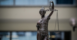 Νέος δικαστικός χάρτης: Σταθερή μείωση στο μισό του χρόνου έκδοσης αποφάσεων από τα Πρωτοδικεία