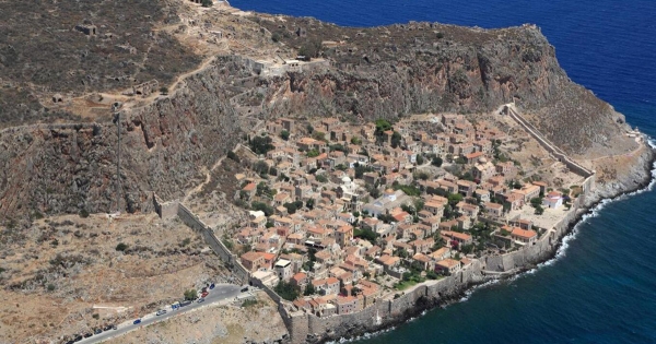 «Πράσινο φως» για το τελεφερίκ στη Μονεμβασιά από το ΣτΕ, απορρίφθηκαν οι δυο προσφυγές