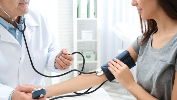 Έπαθα σοκ όταν έμαθα ότι μετρούσα την πίεσή μου λάθος τόσα χρόνια – Πώς το διόρθωσα