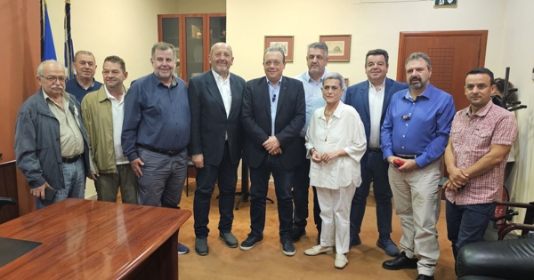 Συνάντηση της Διοίκησης του Επιμελητηρίου Λακωνίας με τον Πρόεδρο του Σύριζα Σωκράτη Φάμελλο (video)