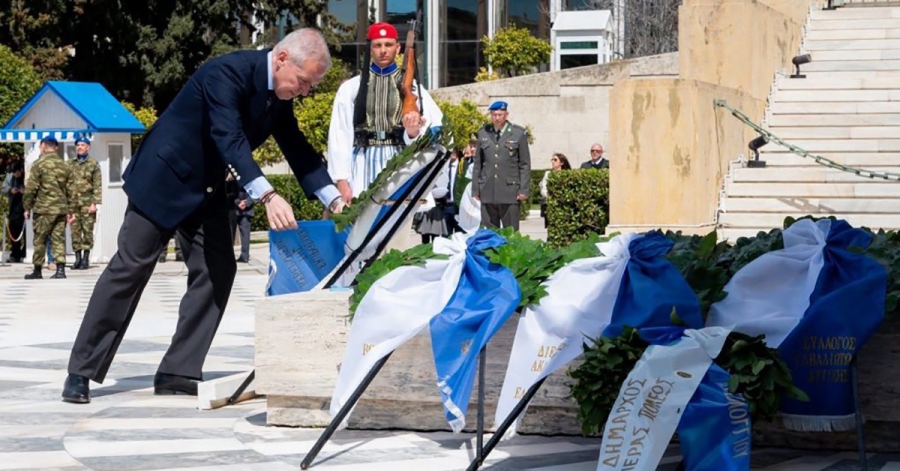 Ο Θ. Δαβάκης στον εορτασμό της επετείου του Εθνικοαπελευθερωτικού Αγώνα της Ε.Ο.Κ.Α 1955-1959