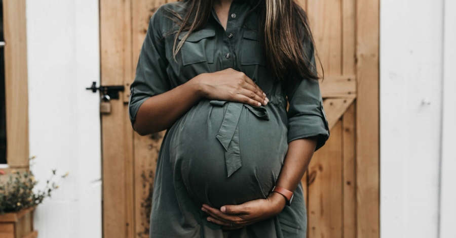 Στο μικροσκόπιο των επιστημόνων οι επιπτώσεις της κλιματικής αλλαγής σε εγκύους και βρέφη