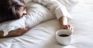 Πώς επηρεάζει ο καφές τον εγκέφαλο όταν κοιμόμαστε;