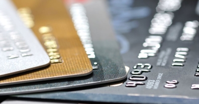 ΙΜΕ ΓΣΕΒΕΕ: 3 στις 10 ΜμΕ πληρώνουν πάνω από 50% των δαπανών τους μέσω καρτών