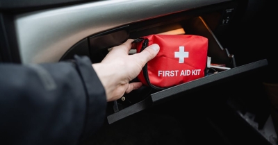 Αυτοκίνητο: Τι πρέπει να περιλαμβάνει το κουτί πρώτων βοηθειών