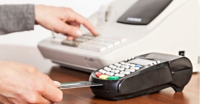 Σαφάρι ελέγχων για αδήλωτα POS και παράνομες ταμειακές - Στο στόχαστρο εστίαση και διασκέδαση