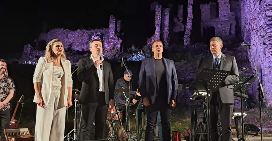 Γιατί ζήτησε ο Μ. Βακαλόπουλος να ψαλεί  «Τῇ Ὑπερμάχῳ Στρατηγῷ» 