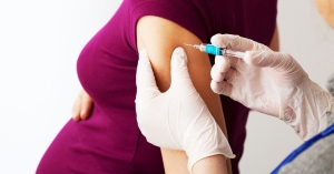 Ελπίδες στην ιατρική κοινότητα: Εμβόλιο σε πειραματικό στάδιο δείχνει σημάδια πρόληψης δύο ειδών καρκίνου